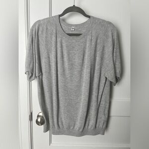 Uniqlo short sleeve crew neck sweater top gray XL